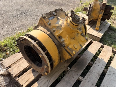 Used JOHN DEERE 672G TRANSMISSION DIFFERENTIAL -REQUIRES REPAIR. Construction Equipment Parts Michigan US | Miedema Asset Management Group #1414360