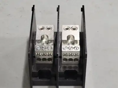 NEW BURNDY BDBMHC262/02