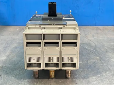 Used MERLIN GERIN NSJ400 A Circuit Breakers Ohio US | HGR 24 #1175475