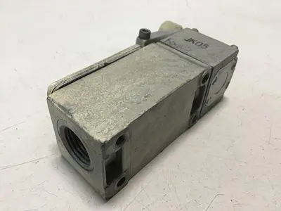 USED TELEMECANIQUE C2JK05