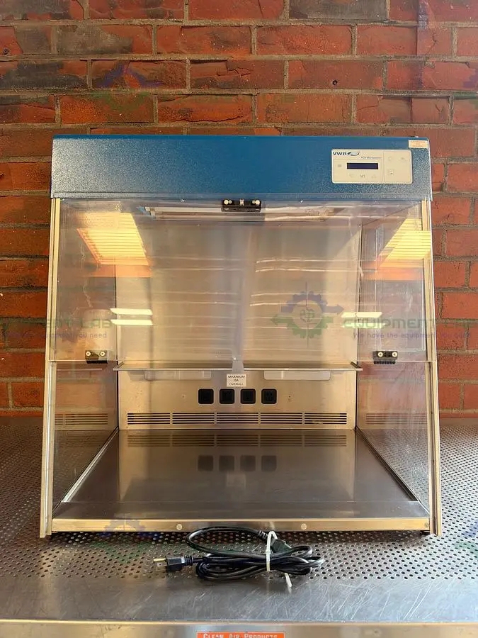 Used VWR 10783-132 PCR WORKSTATION NA VERSION 120V W/ UV LIGHT Fume Hoods California US | Equipment Lab #1482177
