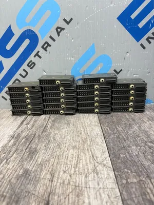 SIEMENS 6ES7 138-4CA01-0AA0 Electrical/PLC/Automation | ESS Industrial Equipment Sales (3)