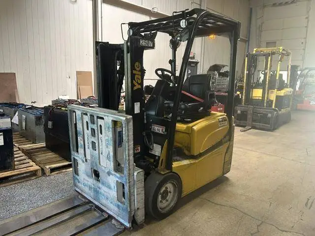 Used YALE ERP030VT Misc Forklifts Illinois US | Somerset Equipment Sales #1542837