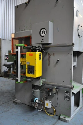USED WANZKE 100 TON