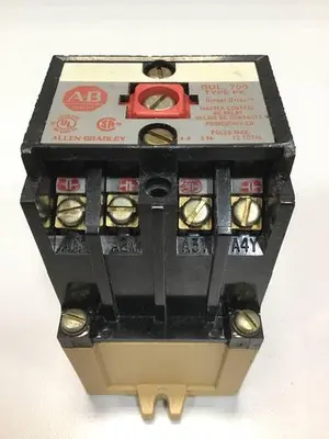 USED ALLEN BRADLEY 700-PK400A1 SER B