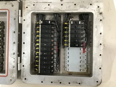 Appleton D2P4B-1820 D2P Breaker Panelboard Hazardous Location UL Listed