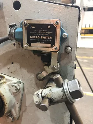 USED 1976 ROWE A-10C2000J