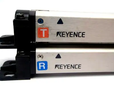 USED KEYENCE LIGHT CURTAIN