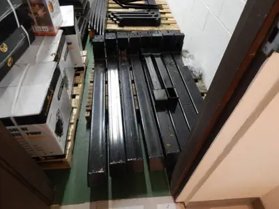 WOLVERINE Adjustable clip-on pallet fork 2025