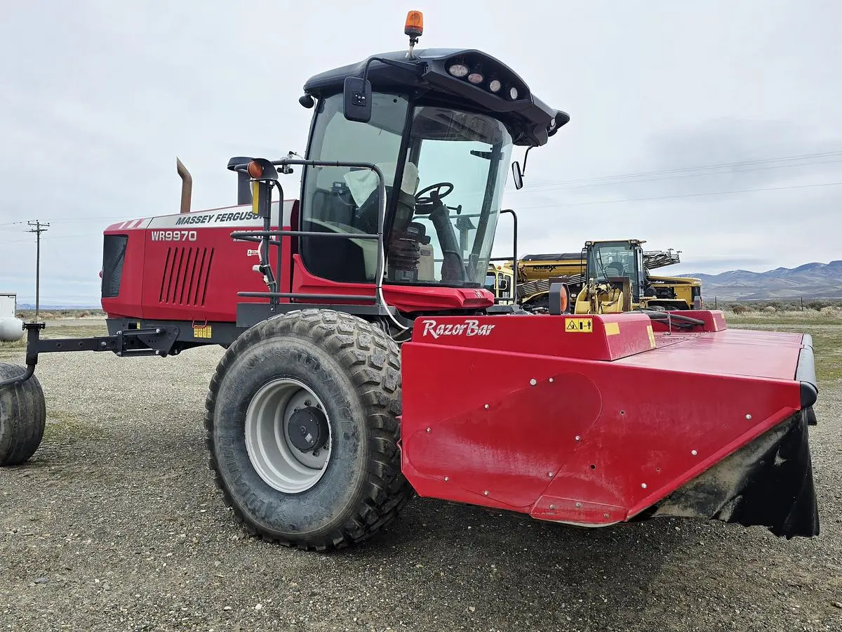 USED 2019 MASSEY FERGUSON WR9970