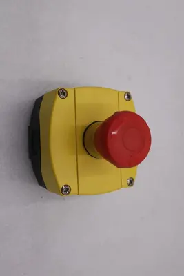 Allen-Bradley Push Button PC-PBT-GF30 STOCK K-3468