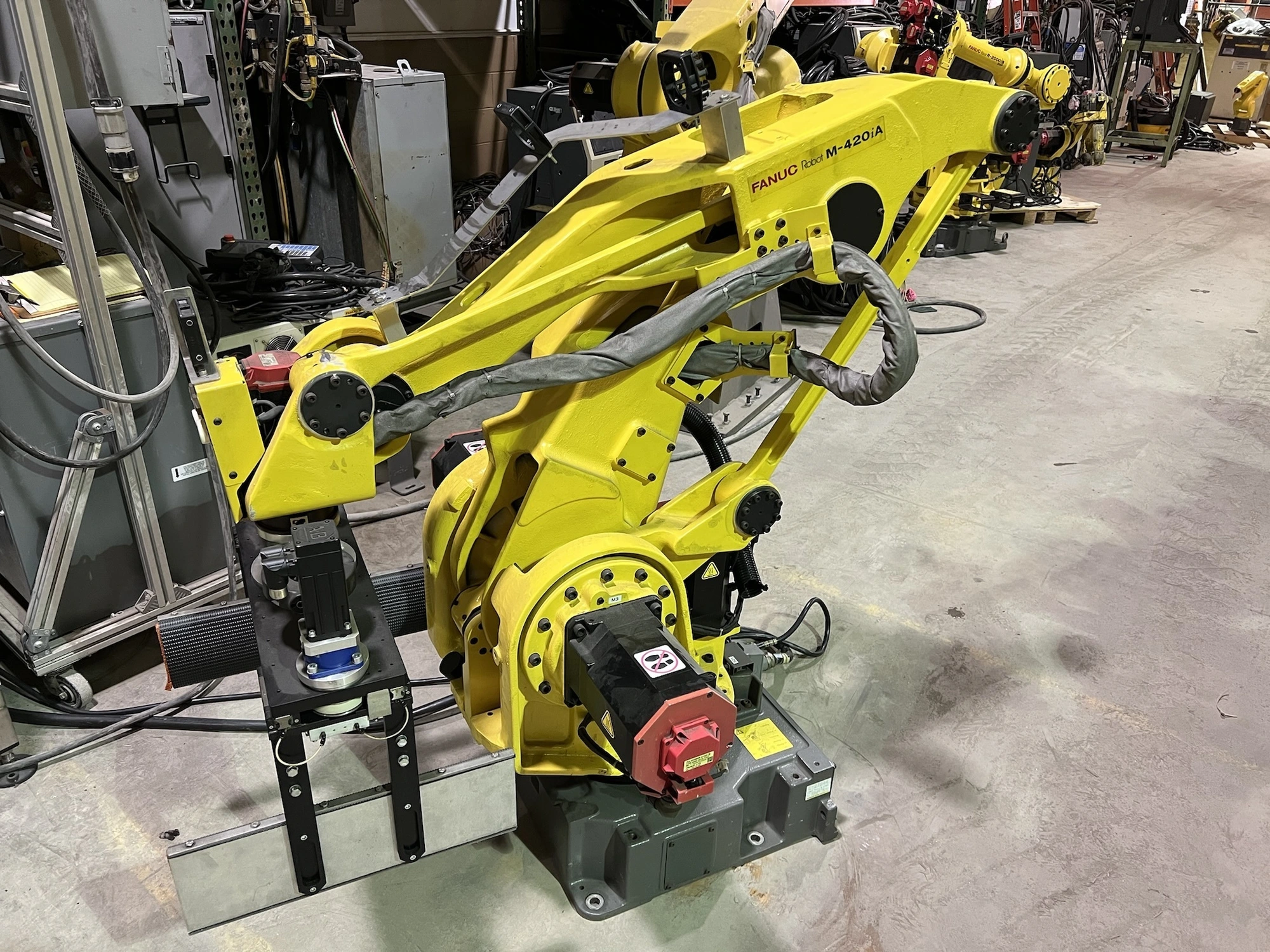 USED 2007 FANUC M-420IA