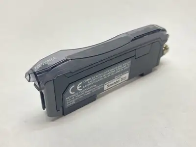USED KEYENCE MULTI-PURPOSE DIGITAL LASER SENSOR AMPLIFIER M8 CONNECTOR.