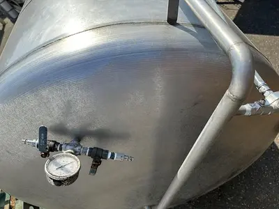 825 Gal. Brite Tank
