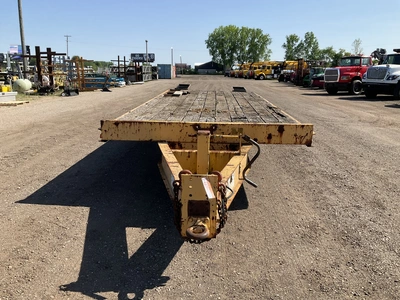 1989 Trail King 24’ Tag Trailer