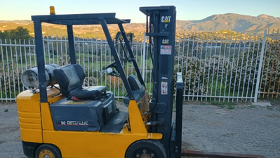 USED 2002 Caterpillar GC25