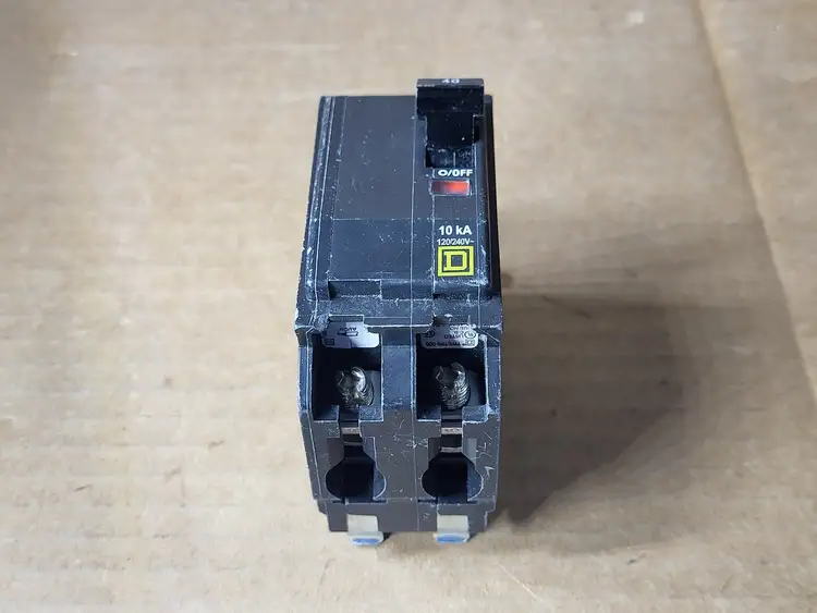 Used SQUARE D QOB240 Switchgears British Columbia CA | Lenmark #913574