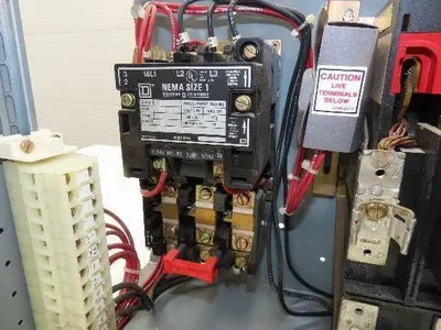 Square D 8998 MCC Bucket Motor Starter 10Hp Size 1 Fused Disconnect 3 Pole 600V