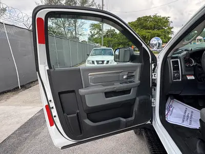 Used 2017 RAM 5500 Bucket (boom) trucks Florida US | Truck and Van Outlet #1509138