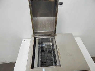 Used LAB COMPANION _UNKNOWN_ Lab Water Baths Texas US | OCO Industrial #1777124