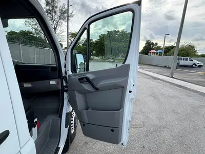 Used 2019 FREIGHTLINER SPRINTER 3500 Tractors & Trailers Florida US | Truck and Van Outlet #1506259