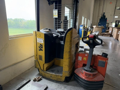 Used YALE NR045EANM36TE119 Reach Trucks New Jersey US | Miedema Asset Management Group #1423257