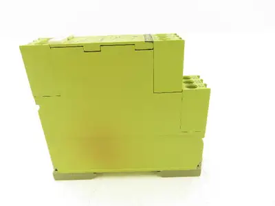 Comat C133.01/24VDC Relay 2NC 2NO Lot of 9
