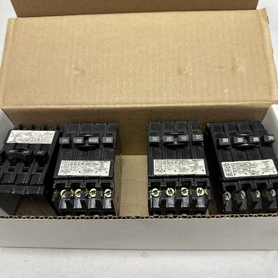 New | in-Stock MURRAY MP22020 Circuit Breakers | Surplus Asset Holdings #1189069