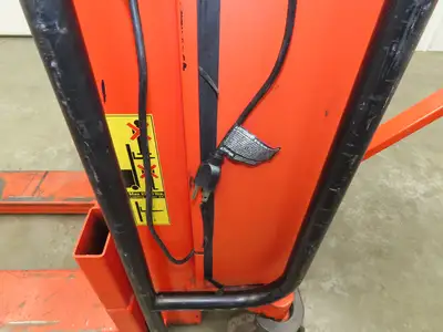 Used INTERRTHOR _UNKNOWN_ Pallet Lifters Indiana US | Arrow Industrial #795279