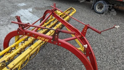 USED NEW HOLLAND ROLABAR 256