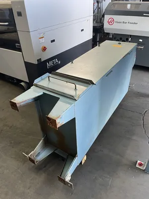 UNIVERSAL 60" x 36" x 36" BLAST CLEANING/AIR & SUCTION | Wheeler Machinery Sales (3)