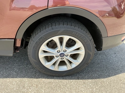 USED 2018 FORD ESCAPE