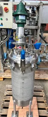 Tank, 7 Gallon, 316L Stainless steel, 30 PSI, FV, Holloway #S744744