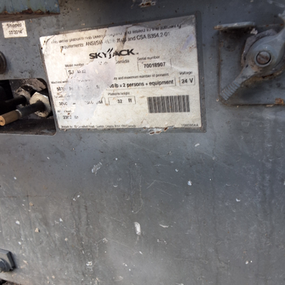 USED 2014 Skyjack SJ4632