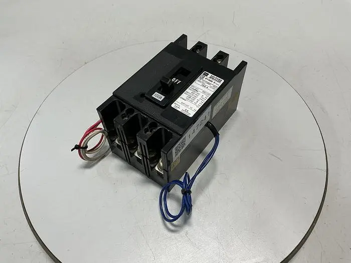 Used TOSHIBA E100C  3 Circuit Breakers Michigan US | Ideal Machinery #696633