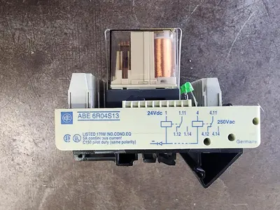 USED TELEMECANIQUE ABE6R04S13