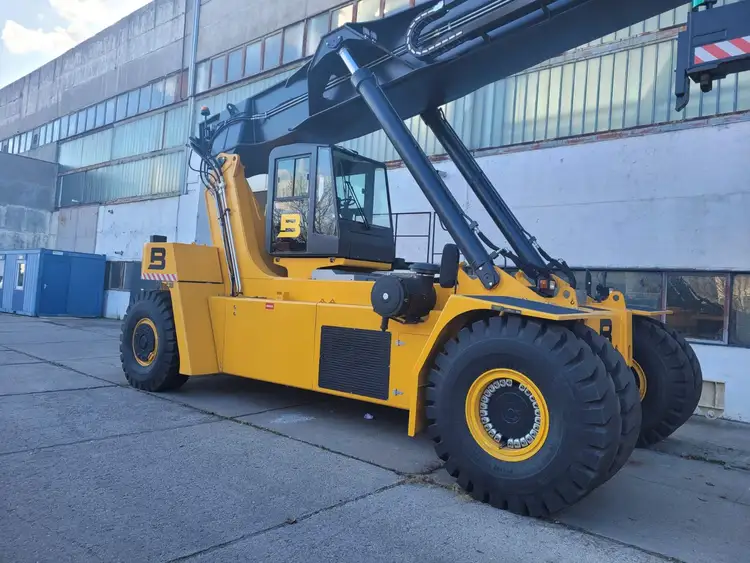 New | in-Stock BULLITT RSV4531 Reach Stackers & Container Handlers Texas US | Uriquip #1421038