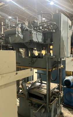 USED USED DAKE PRESSES DAKE 27-477 PRESS