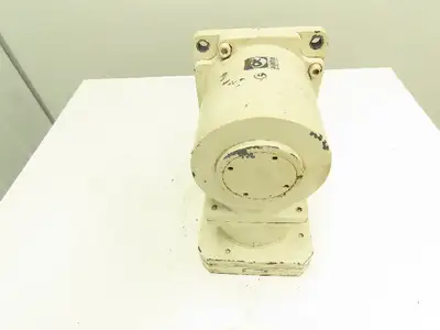Alpha SK 180-MF1-2-171 Right Angle Planetary Gearbox 2:1 Ratio Gear Head 32x40mm