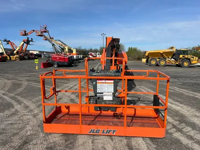 USED 2016 JLG 860SJ