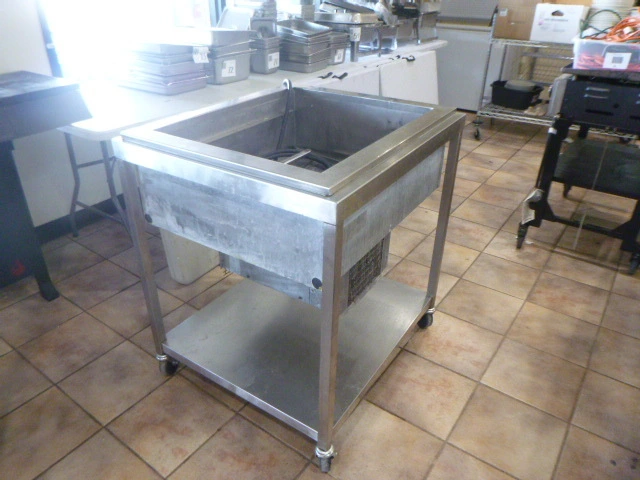 Portable Cold Table on Casters