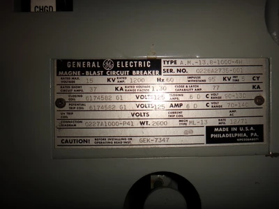 General Electric AM-13.8-1000-4H Magne Blast Circuit Breakers