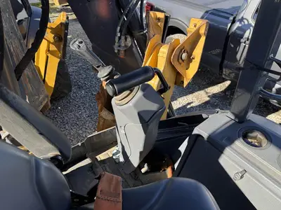 USED 2017 JOHN DEERE 410L