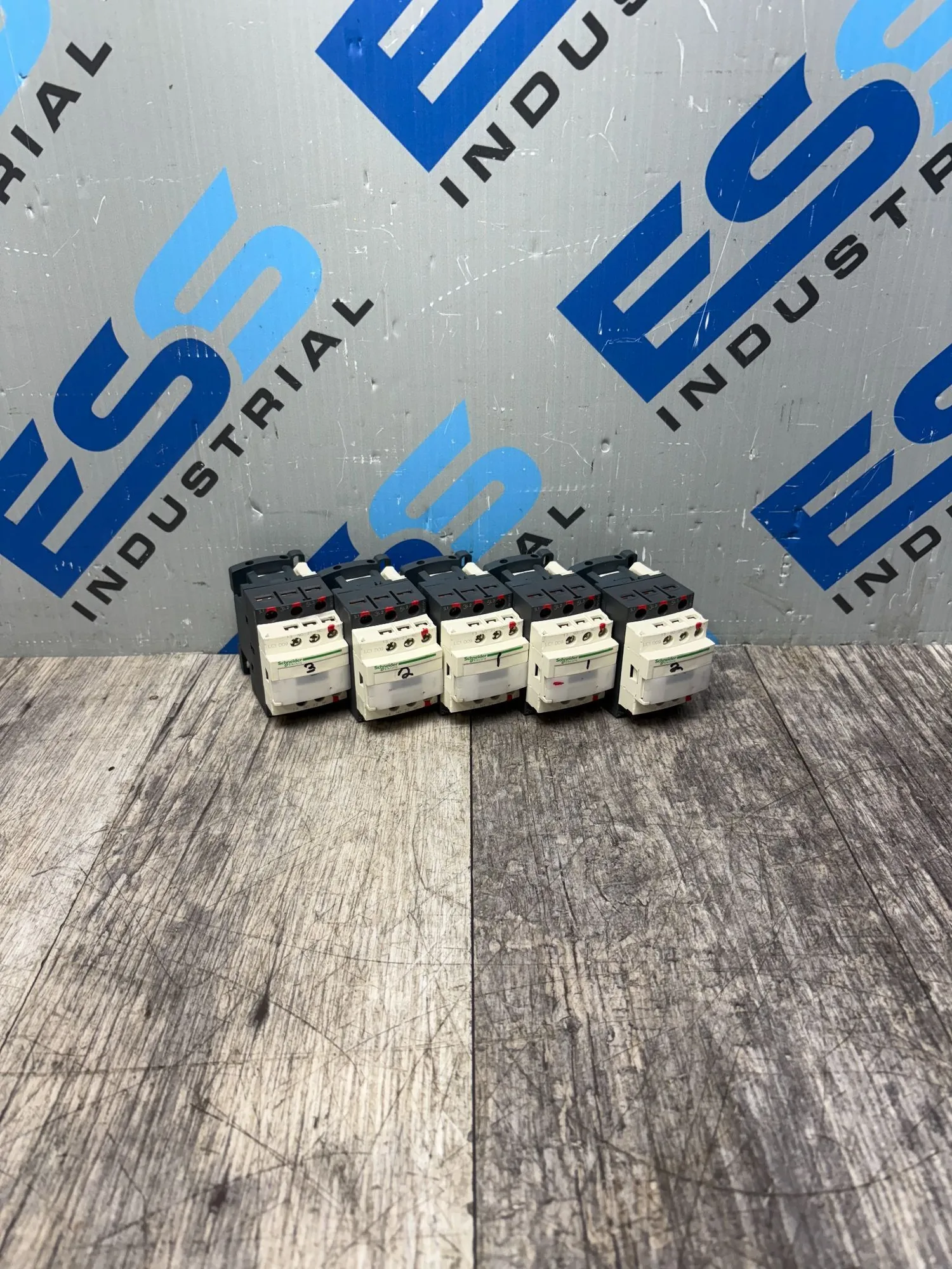 USED SCHNEIDER LC1 D09G7AB