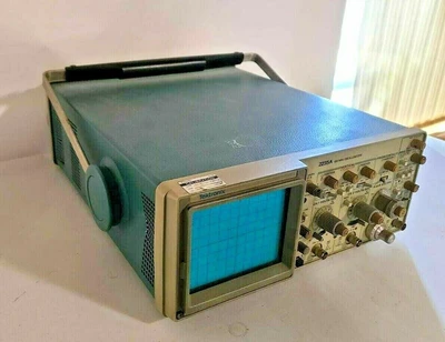 Tektronix Oscilloscope Oscilloscopes & Vectorscopes | Amiron Machinery (2)
