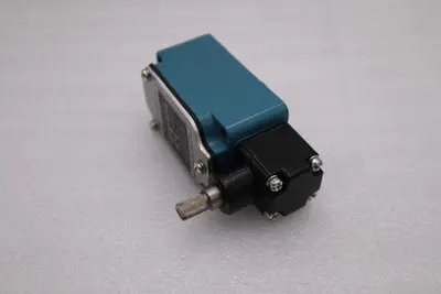 NEW OPEN BOX Honeywell Micro Switch 1LS1 Limit Switch STOCK H1419A