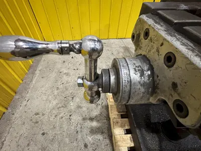 3 HP KING MODEL #942VS RAM TYPE VERTICAL MILLING MACHINE: STOCK #23625
