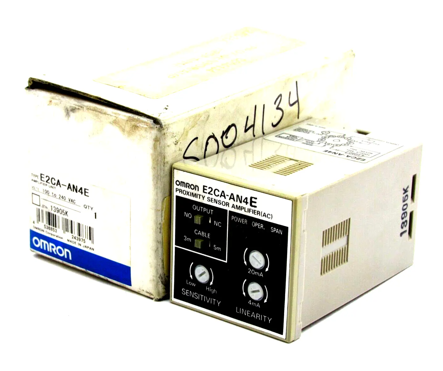 NEW OMRON E2CA-AN4E AMPLIFIER 100-240VAC E2CAAN4E