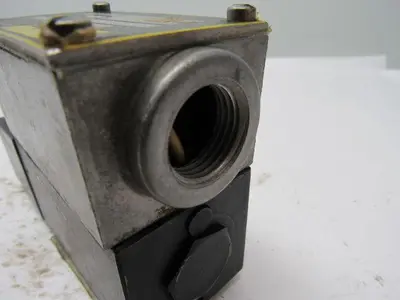 Parker Balstron D1VW21H VY21 X1528 D1 Hydraulic Control Valve