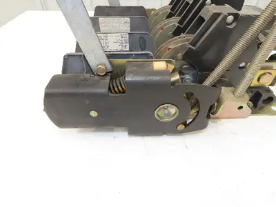 Allen Bradley 1494V-DS400 Safety Disconnect Switch 400A 600V 125HP 3Ph